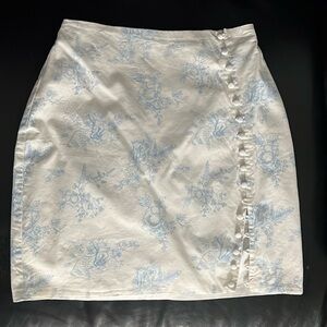 Beautiful & sexy skirt. Oh Polly brand, UK size 8, 98% cotton, 2% elastane